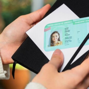 Οι πολίτες του Ηνωμένου Βασιλείου με ισπανική πράσινη κάρτα θα απαλλάσσονται από την EES, το ETIAS